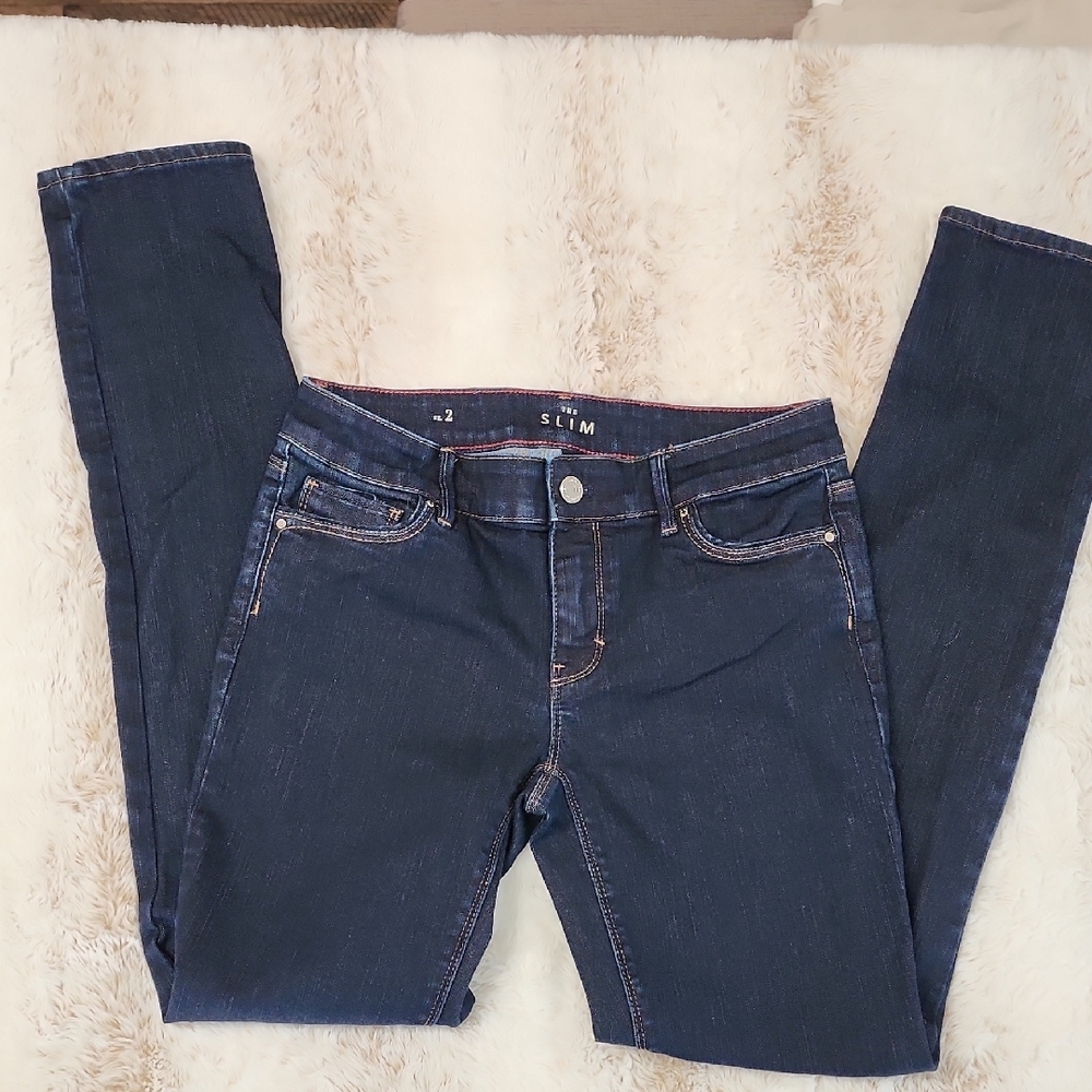 White House Black Market Blue Skinny Jeans with Classic Stitching